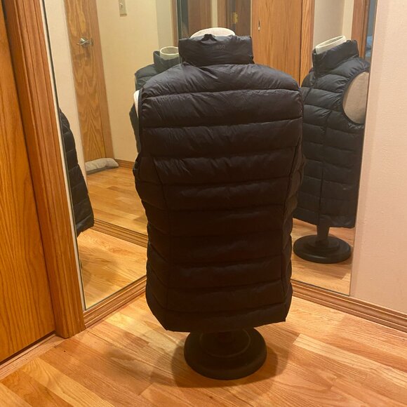 Black, Eddie Bauer, Down Vest Women's Large - Picture 3 of 6